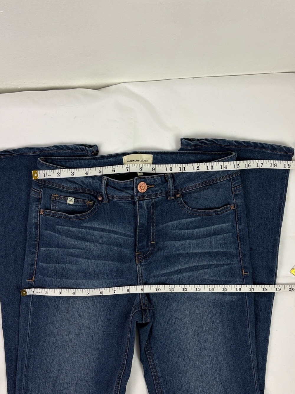 Jordache Legacy Women’s 10 Slightly Stretchy Straight Leg Jean - Picture 7 of 10